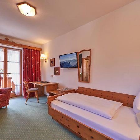 Krün Landhotel Zum Bad מראה חיצוני תמונה