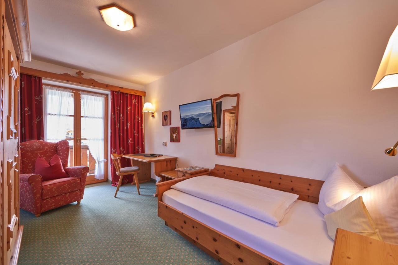 Krün Landhotel Zum Bad מראה חיצוני תמונה