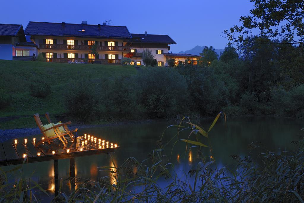 Krün Landhotel Zum Bad מראה חיצוני תמונה