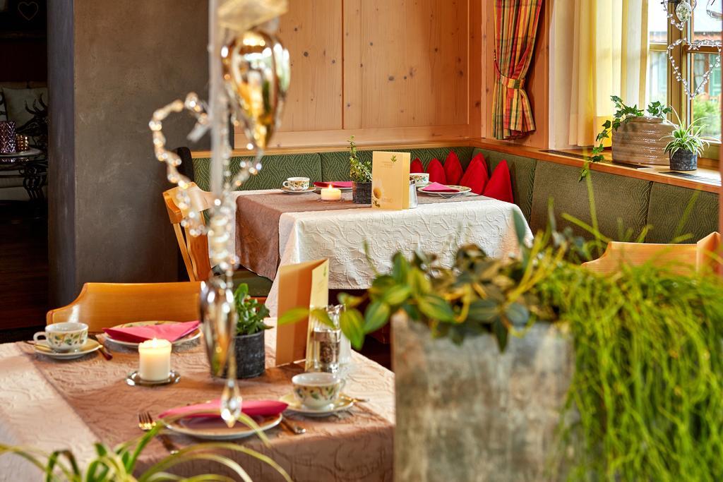 Krün Landhotel Zum Bad מראה חיצוני תמונה